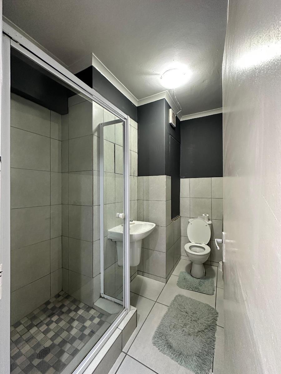 To Let 2 Bedroom Property for Rent in Umhlanga Ridge KwaZulu-Natal