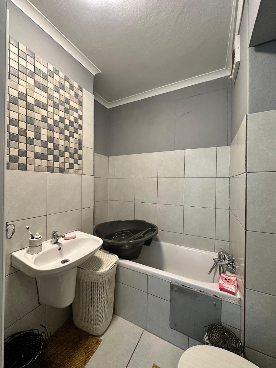 To Let 2 Bedroom Property for Rent in Umhlanga Ridge KwaZulu-Natal