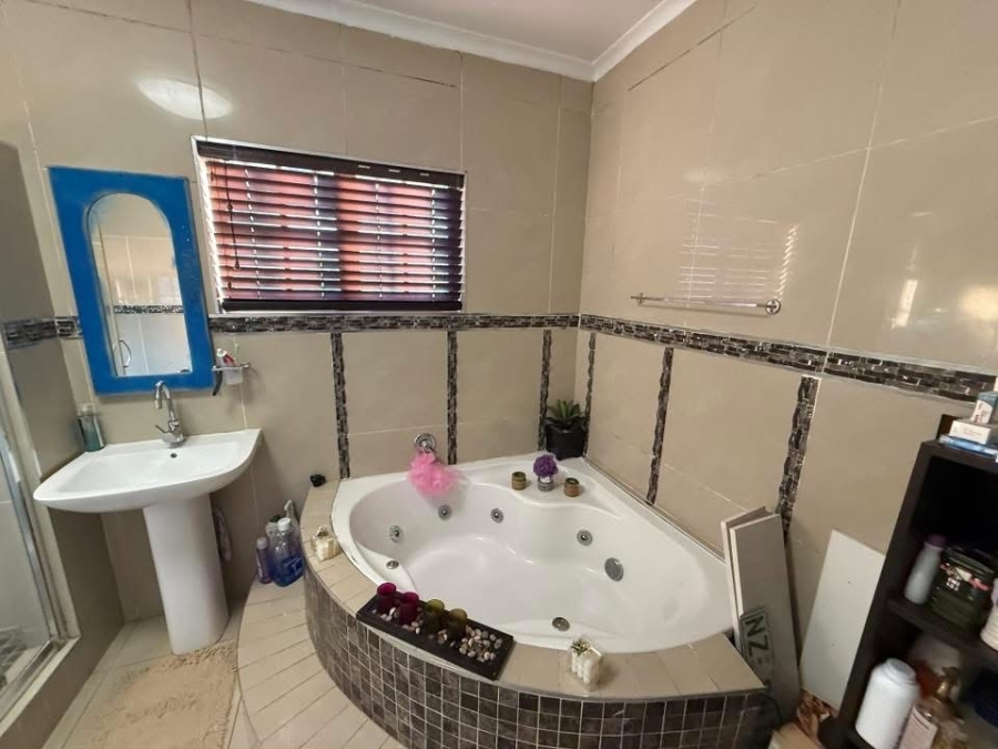3 Bedroom Property for Sale in Allandale KwaZulu-Natal