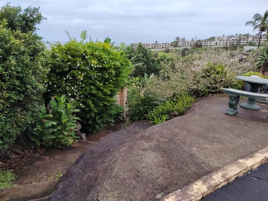 1 Bedroom Property for Sale in Uvongo KwaZulu-Natal