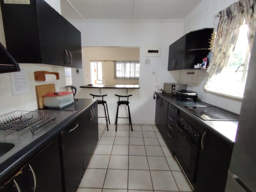1 Bedroom Property for Sale in Uvongo KwaZulu-Natal