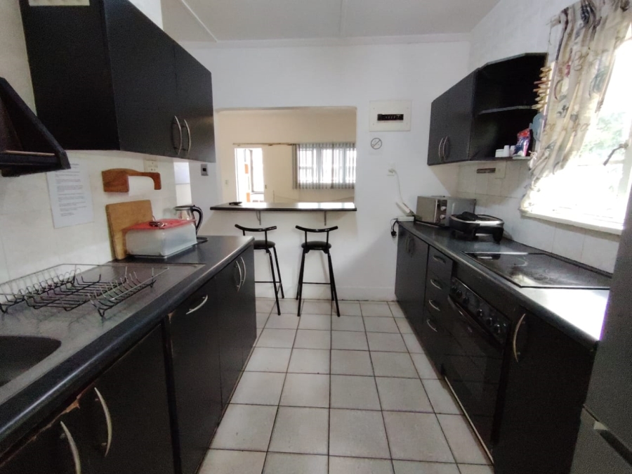 1 Bedroom Property for Sale in Uvongo KwaZulu-Natal