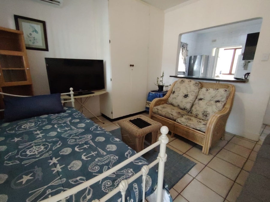 1 Bedroom Property for Sale in Uvongo KwaZulu-Natal