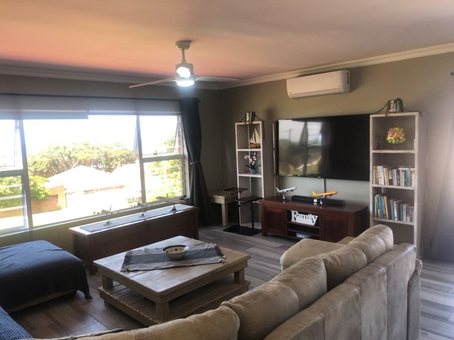 4 Bedroom Property for Sale in Southport KwaZulu-Natal