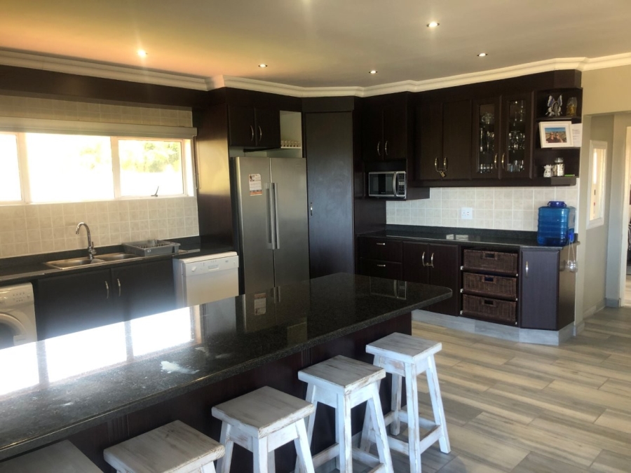 4 Bedroom Property for Sale in Southport KwaZulu-Natal