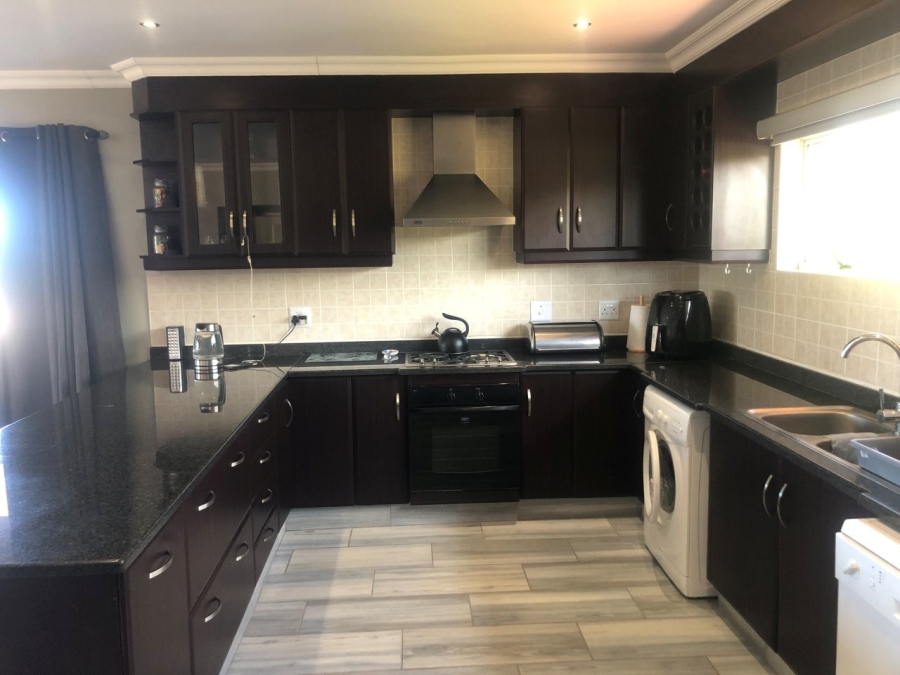 4 Bedroom Property for Sale in Southport KwaZulu-Natal