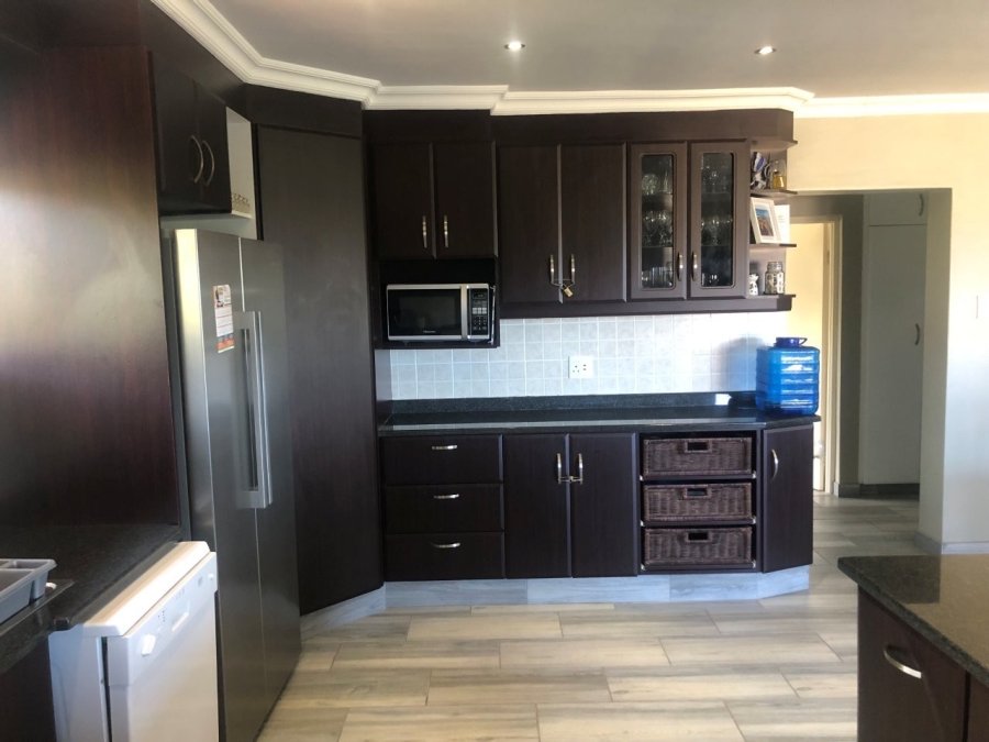 4 Bedroom Property for Sale in Southport KwaZulu-Natal