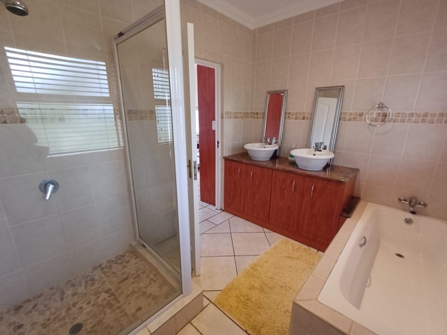 4 Bedroom Property for Sale in Ramsgate KwaZulu-Natal