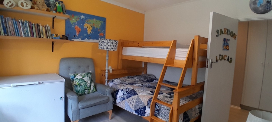 3 Bedroom Property for Sale in Umtentweni KwaZulu-Natal