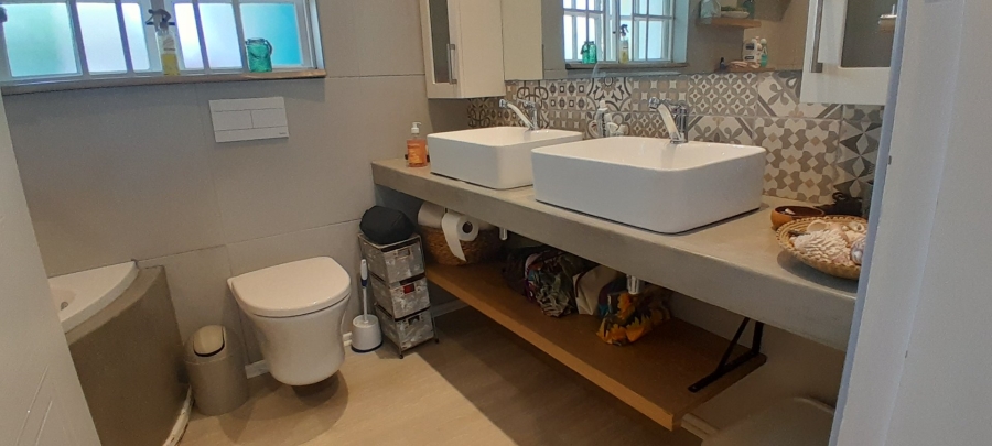 3 Bedroom Property for Sale in Umtentweni KwaZulu-Natal