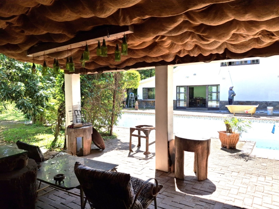 5 Bedroom Property for Sale in Uvongo KwaZulu-Natal