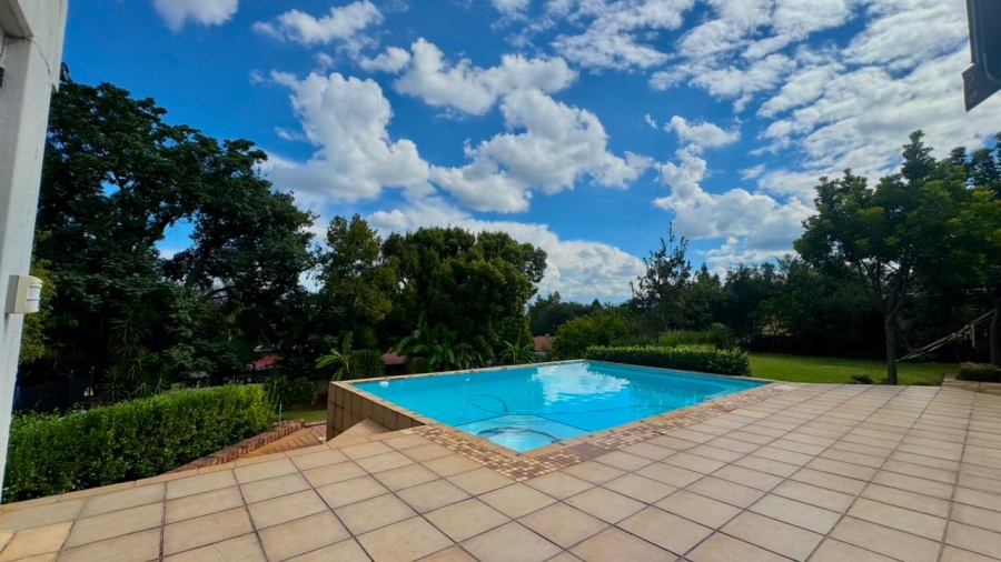 4 Bedroom Property for Sale in Signal Hill KwaZulu-Natal