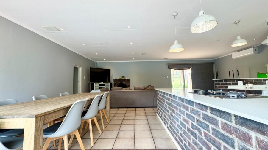 4 Bedroom Property for Sale in Signal Hill KwaZulu-Natal