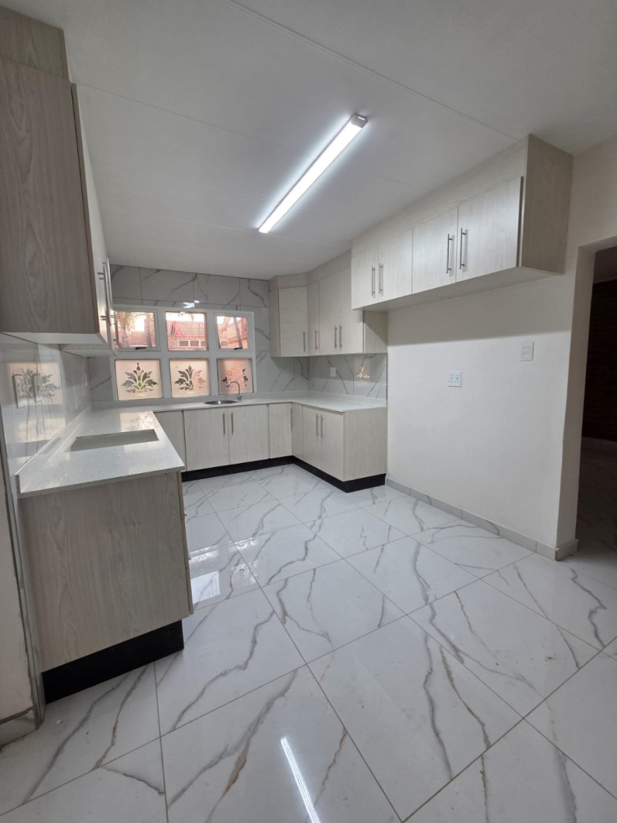 3 Bedroom Property for Sale in Aviary Hill KwaZulu-Natal