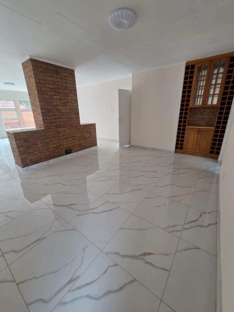 3 Bedroom Property for Sale in Aviary Hill KwaZulu-Natal