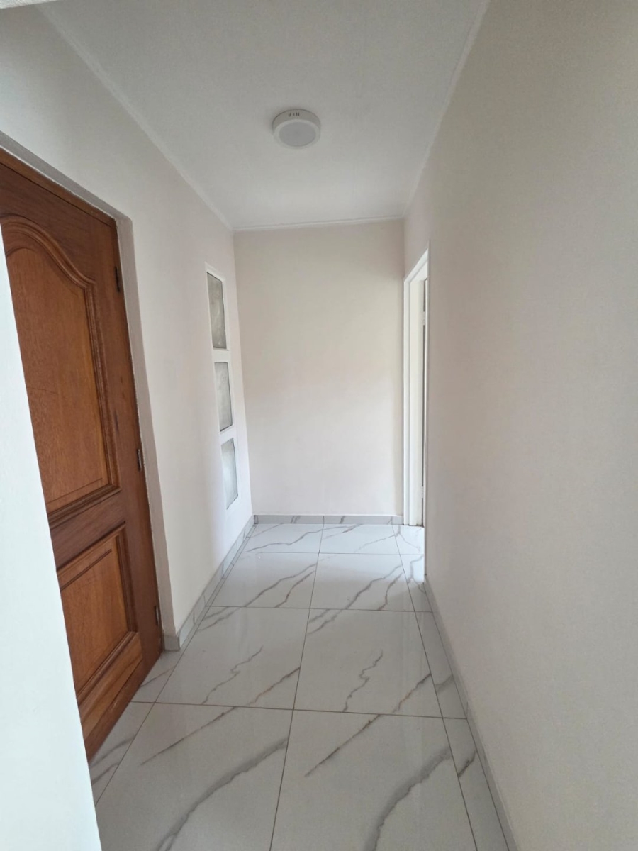 3 Bedroom Property for Sale in Aviary Hill KwaZulu-Natal