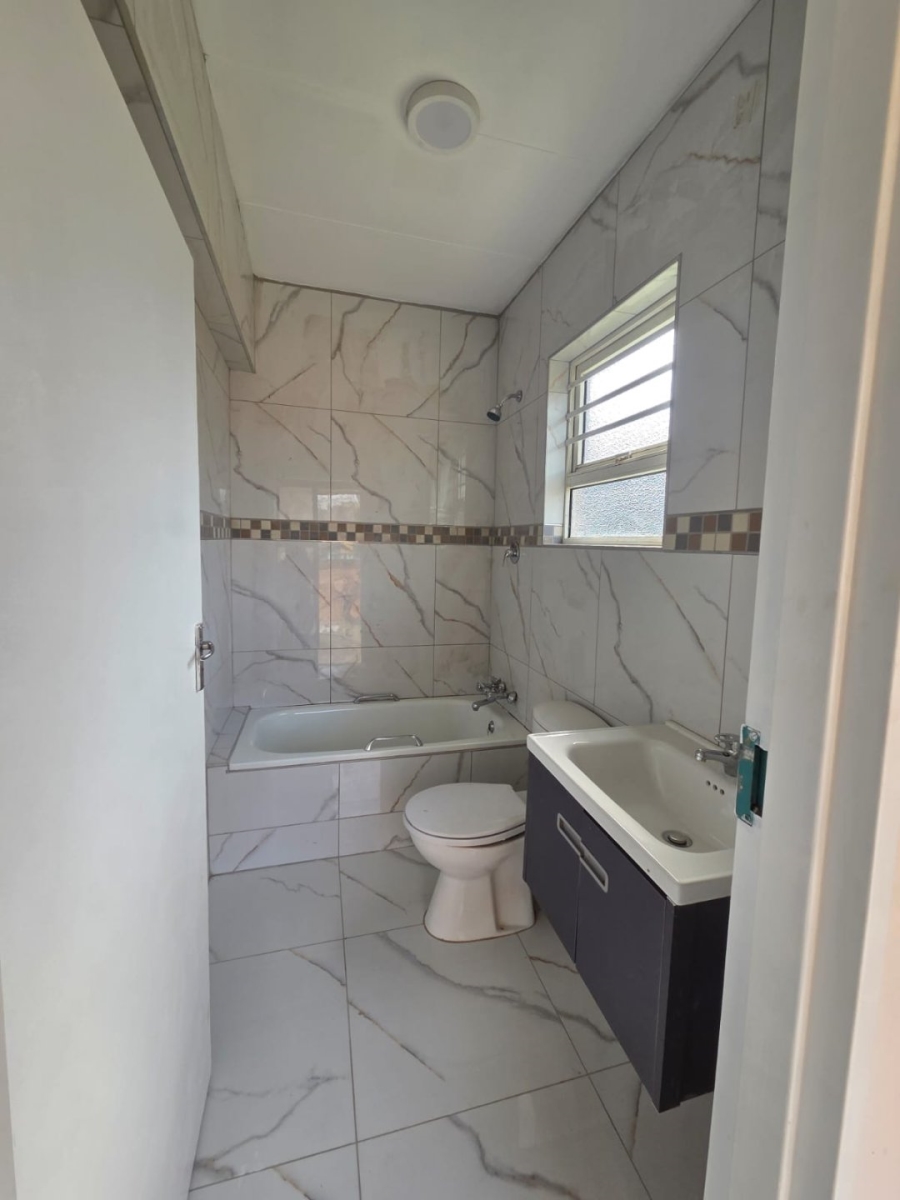 3 Bedroom Property for Sale in Aviary Hill KwaZulu-Natal