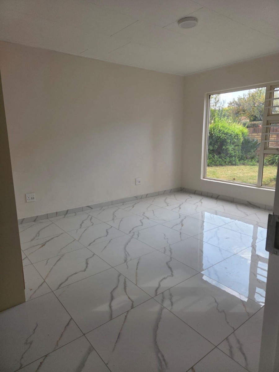 3 Bedroom Property for Sale in Aviary Hill KwaZulu-Natal