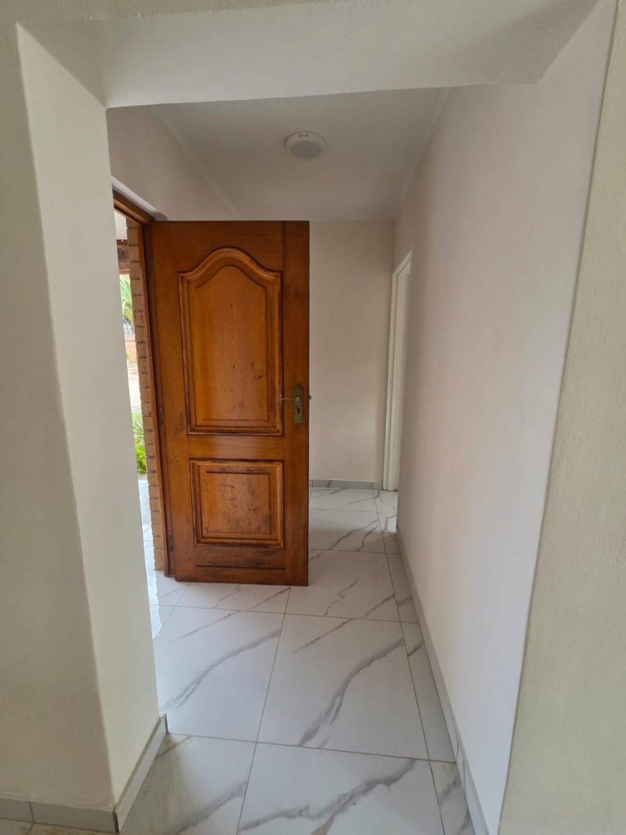 3 Bedroom Property for Sale in Aviary Hill KwaZulu-Natal