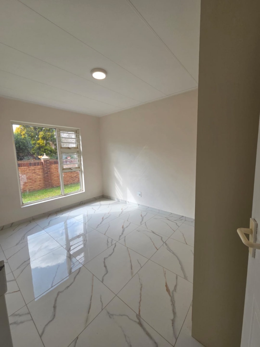 3 Bedroom Property for Sale in Aviary Hill KwaZulu-Natal