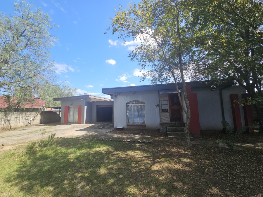 11 Bedroom Property for Sale in Barry Hertzog Park KwaZulu-Natal