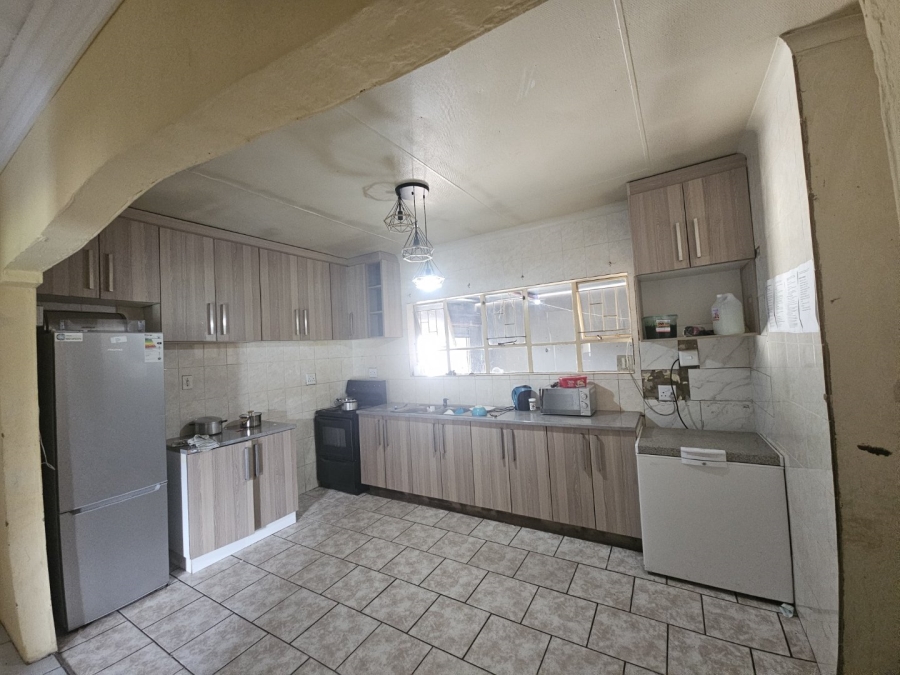 11 Bedroom Property for Sale in Barry Hertzog Park KwaZulu-Natal