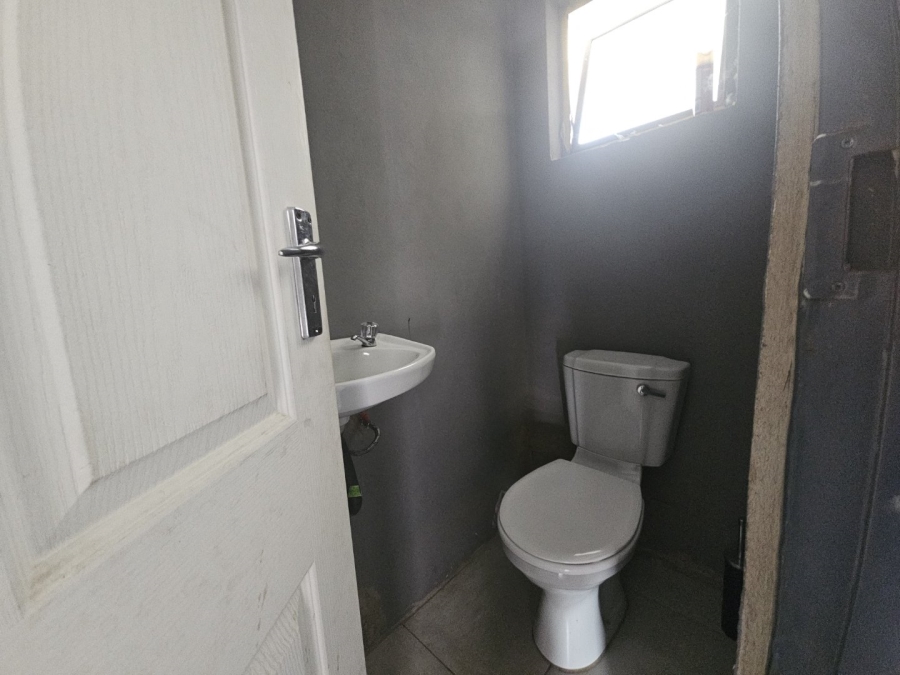 11 Bedroom Property for Sale in Barry Hertzog Park KwaZulu-Natal