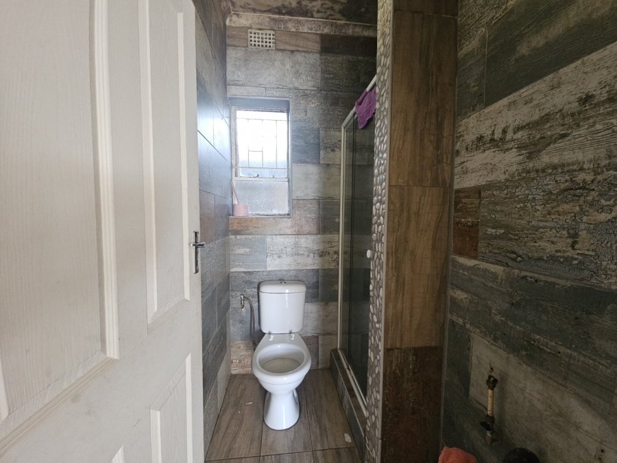 11 Bedroom Property for Sale in Barry Hertzog Park KwaZulu-Natal