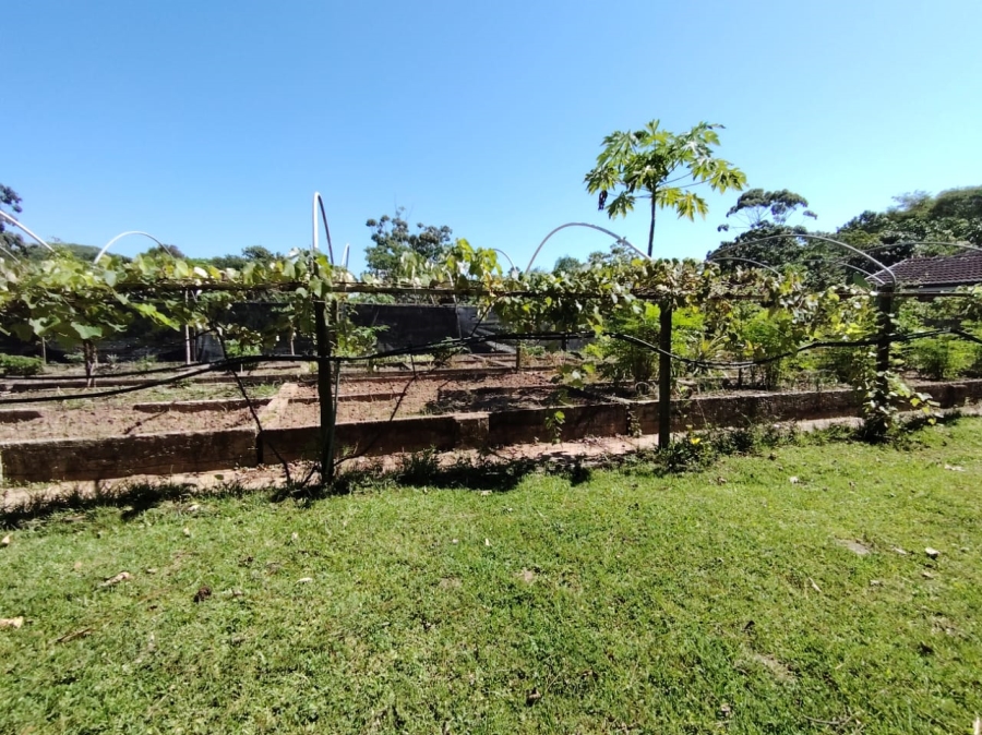 5 Bedroom Property for Sale in Uvongo KwaZulu-Natal