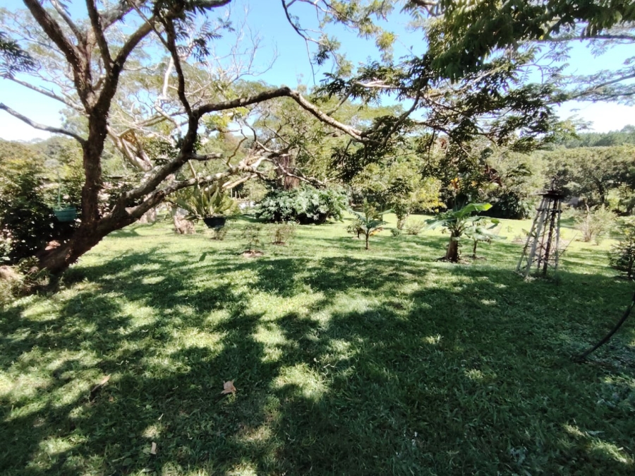 5 Bedroom Property for Sale in Uvongo KwaZulu-Natal