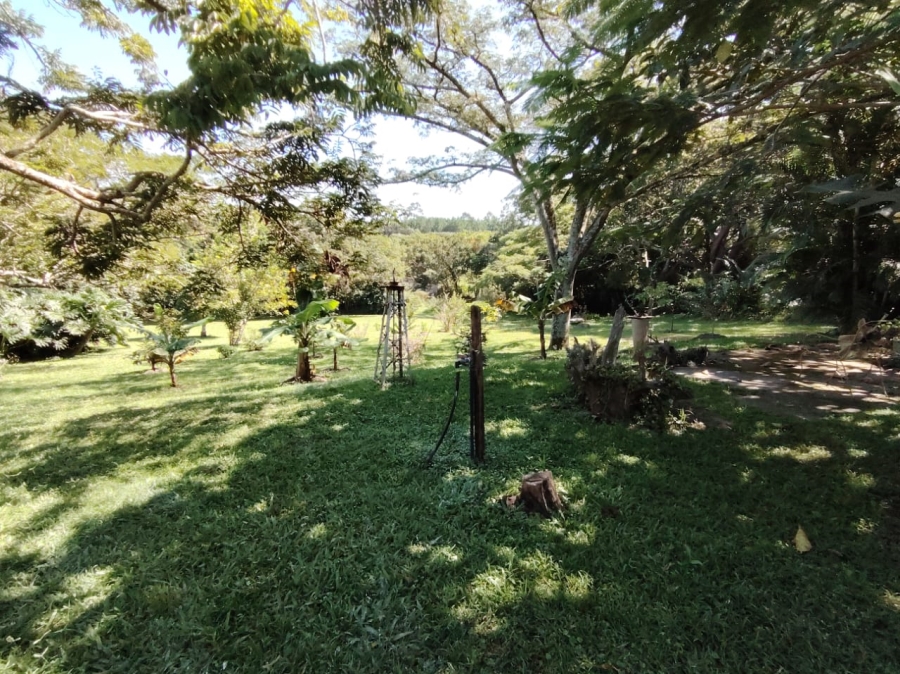 5 Bedroom Property for Sale in Uvongo KwaZulu-Natal