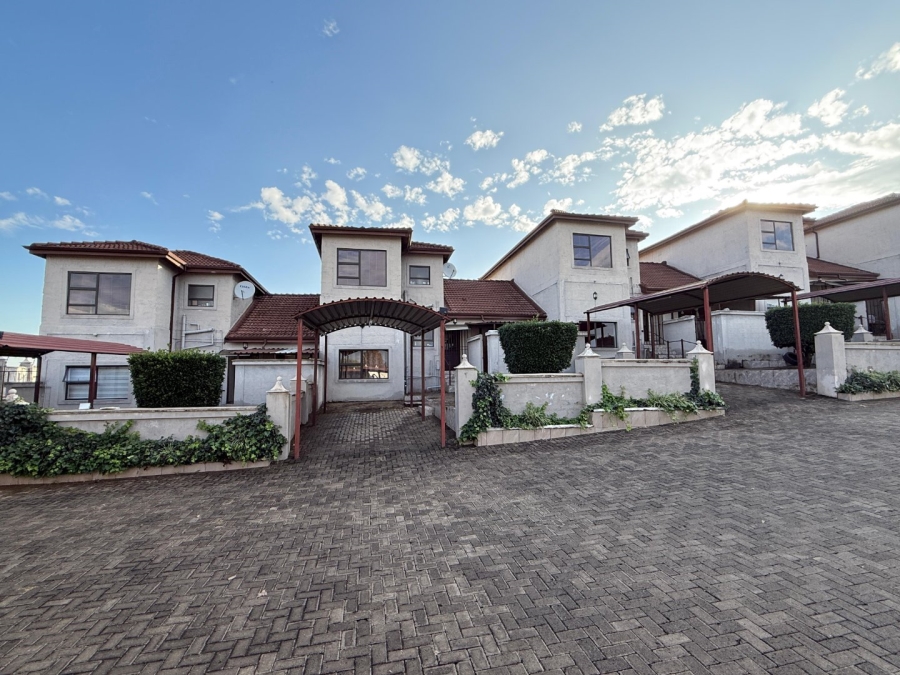 3 Bedroom Property for Sale in Amiel Park KwaZulu-Natal
