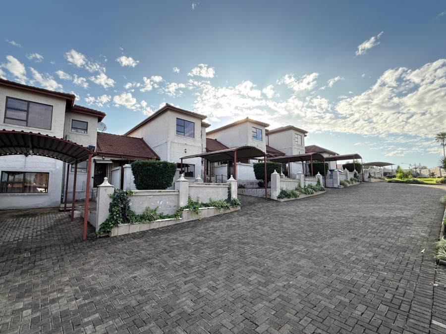 3 Bedroom Property for Sale in Amiel Park KwaZulu-Natal