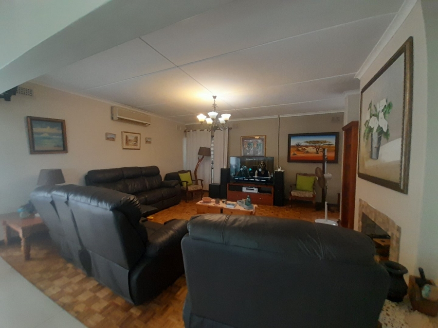 3 Bedroom Property for Sale in Umgeni Park KwaZulu-Natal