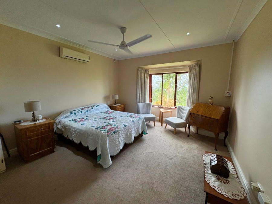 3 Bedroom Property for Sale in Umtentweni KwaZulu-Natal