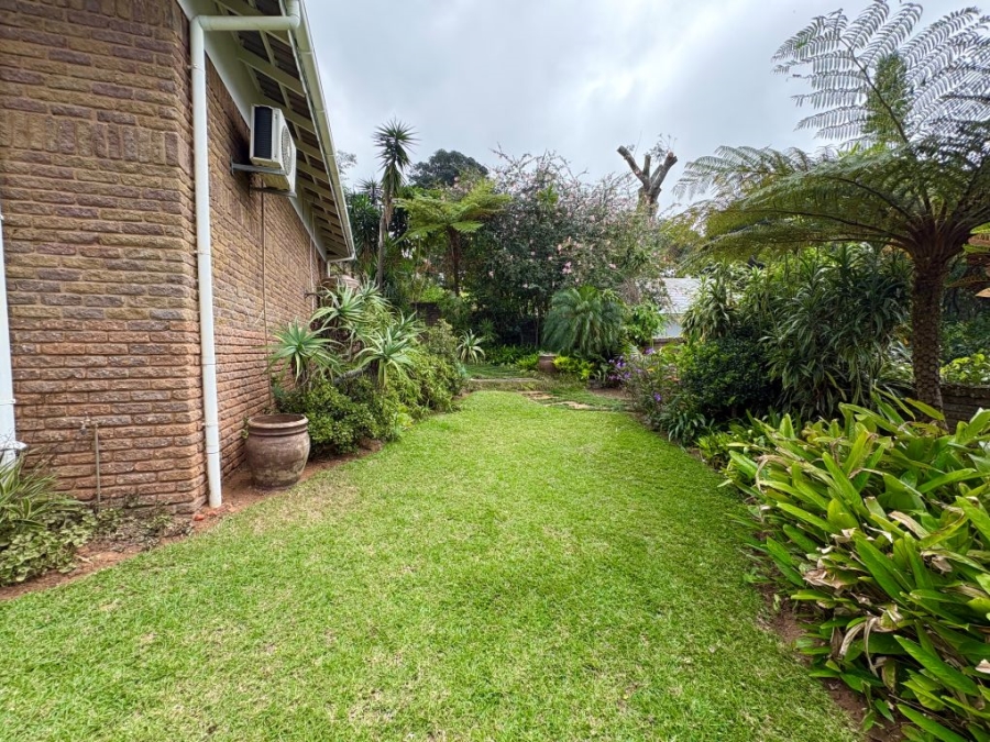 3 Bedroom Property for Sale in Umtentweni KwaZulu-Natal