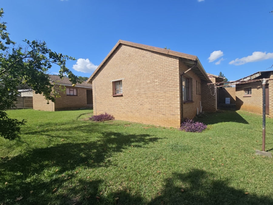 4 Bedroom Property for Sale in Sunnyridge KwaZulu-Natal