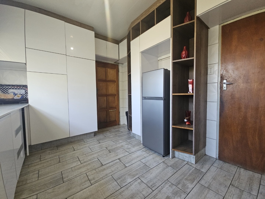 4 Bedroom Property for Sale in Sunnyridge KwaZulu-Natal