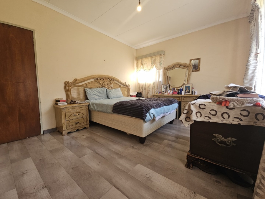 4 Bedroom Property for Sale in Sunnyridge KwaZulu-Natal