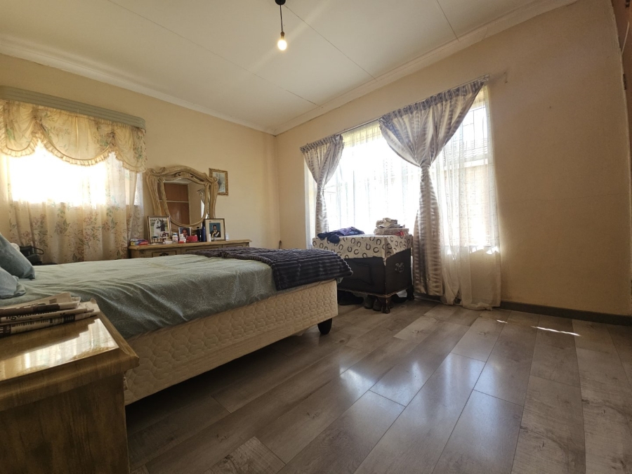 4 Bedroom Property for Sale in Sunnyridge KwaZulu-Natal