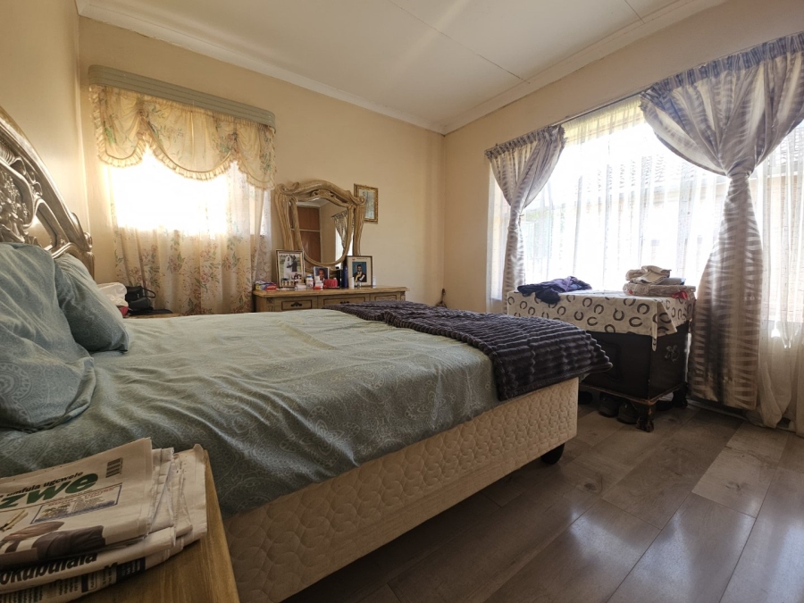 4 Bedroom Property for Sale in Sunnyridge KwaZulu-Natal