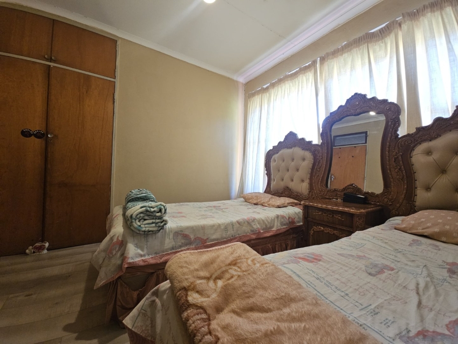 4 Bedroom Property for Sale in Sunnyridge KwaZulu-Natal