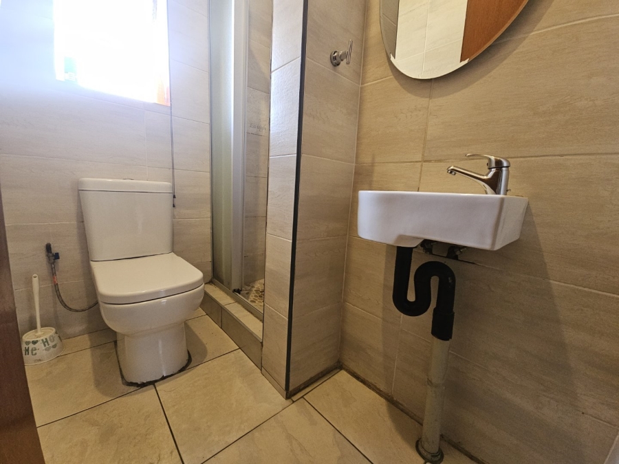 4 Bedroom Property for Sale in Sunnyridge KwaZulu-Natal