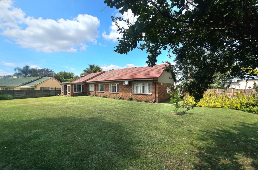 4 Bedroom Property for Sale in Huttenheights KwaZulu-Natal