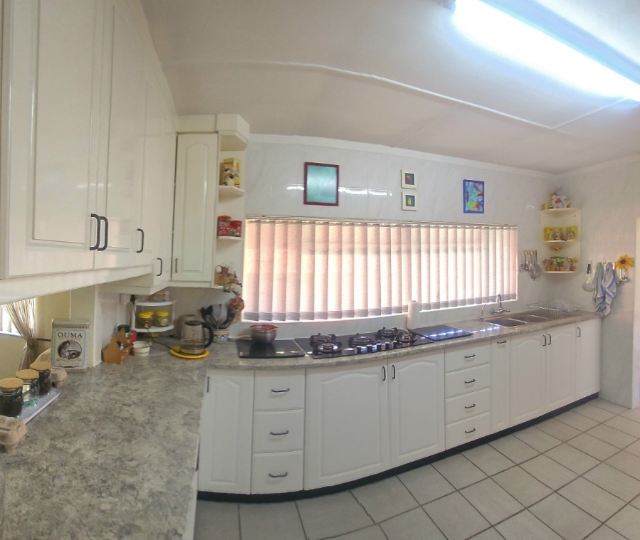 4 Bedroom Property for Sale in Huttenheights KwaZulu-Natal