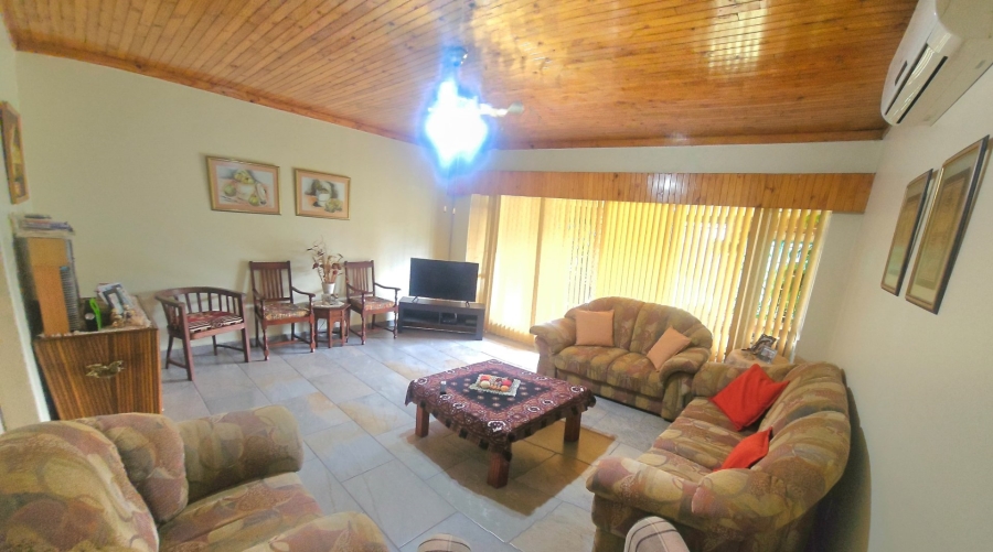 4 Bedroom Property for Sale in Huttenheights KwaZulu-Natal