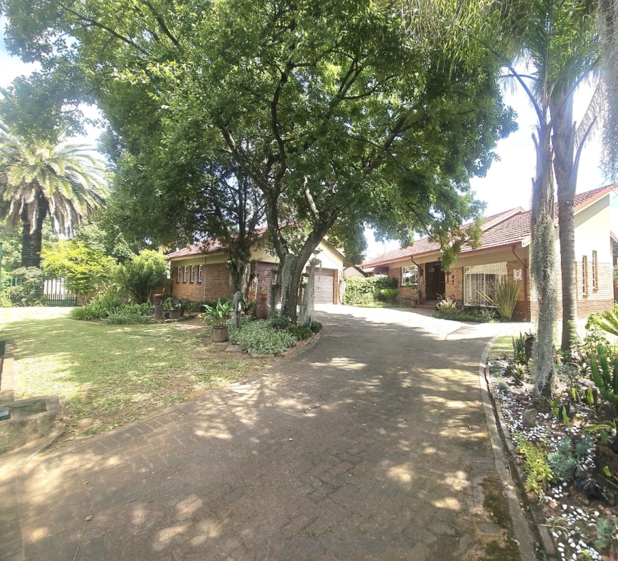 4 Bedroom Property for Sale in Huttenheights KwaZulu-Natal