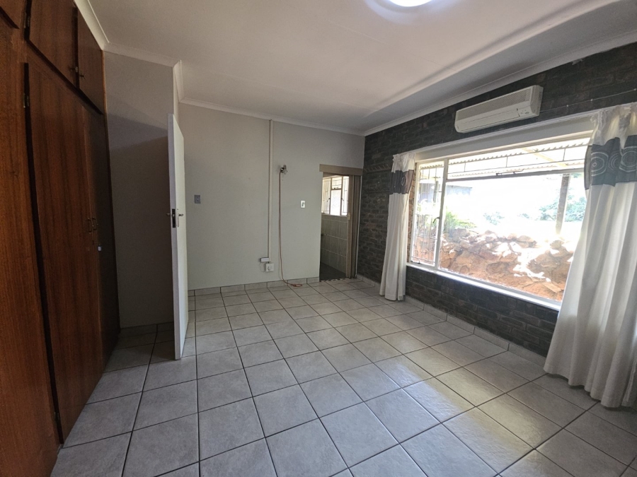 3 Bedroom Property for Sale in Signal Hill KwaZulu-Natal