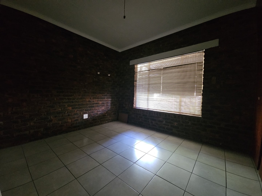 3 Bedroom Property for Sale in Signal Hill KwaZulu-Natal