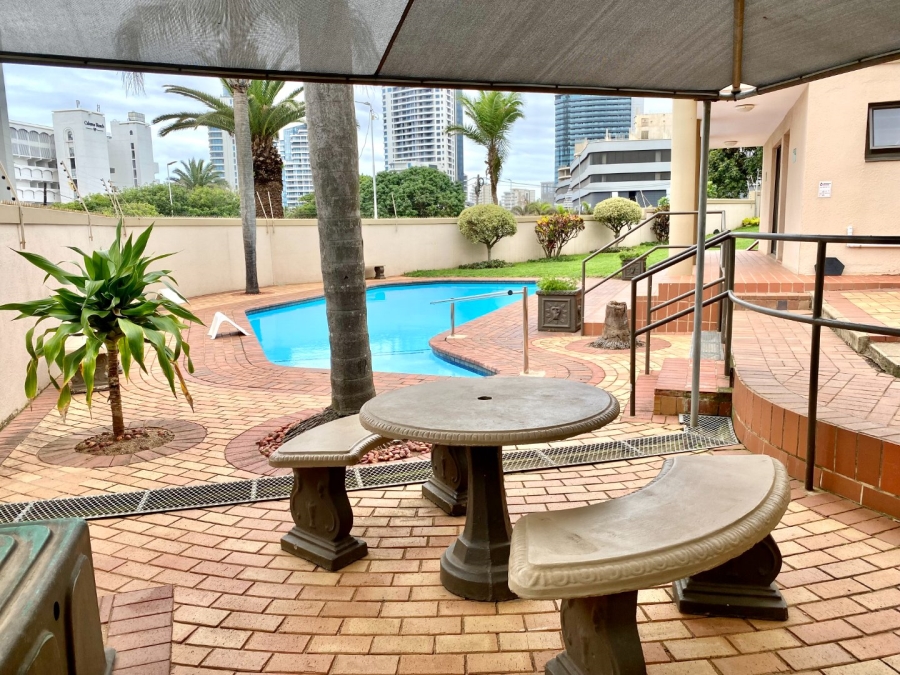 2 Bedroom Property for Sale in Umhlanga KwaZulu-Natal